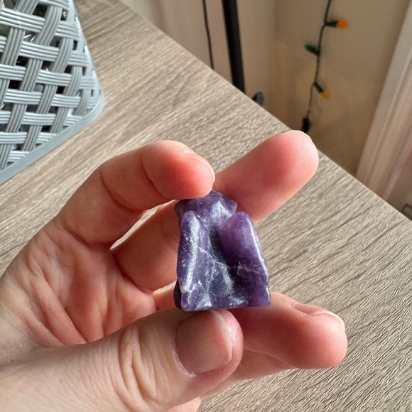 Purple Stone Dog 🐶 Angel Crystal Lepodalite - Picture 4 of 4